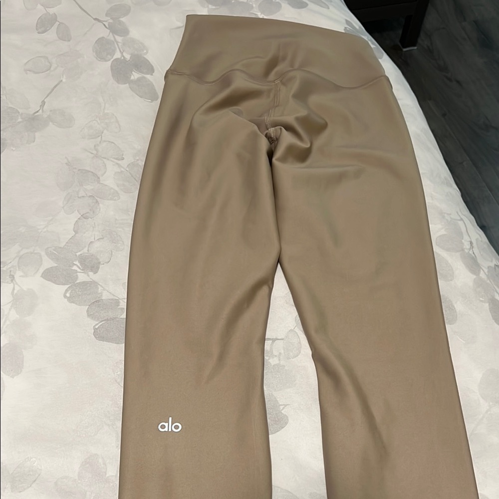 ALO Yoga Tan Leggings Performance Stretch